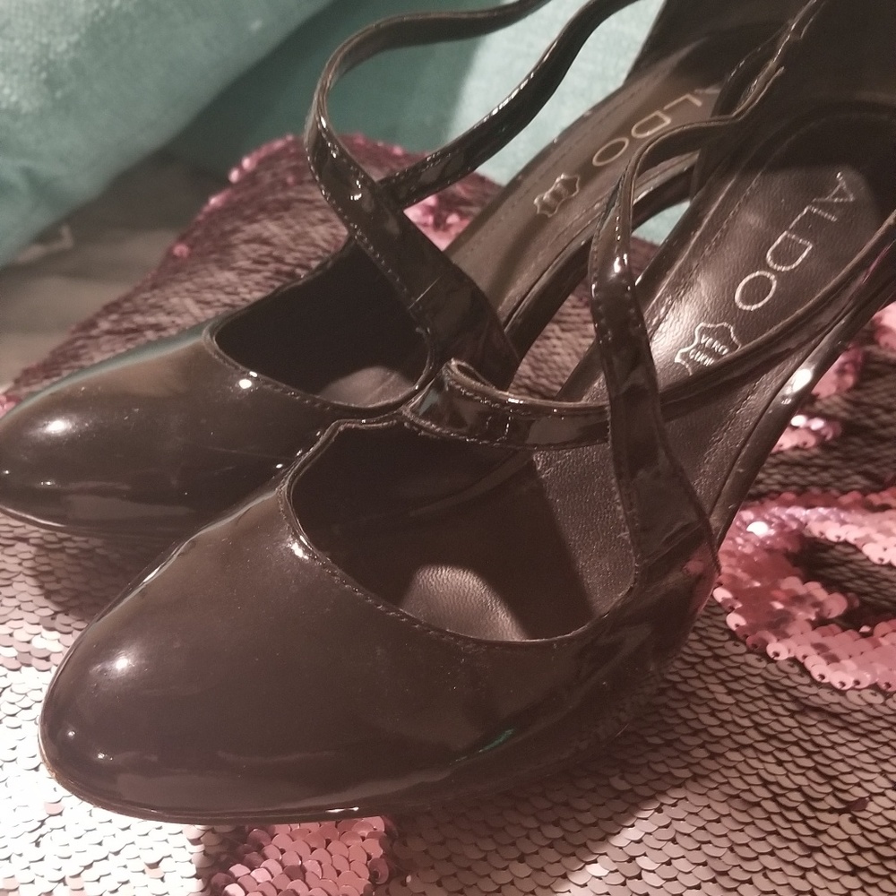 Black Patent Criss Cross MaryJane